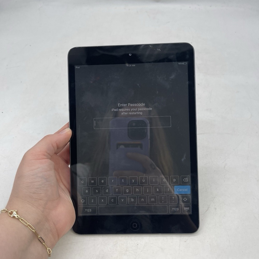 Apple iPad mini 1st Generation 16GB Wi-Fi Space Gray A1432 Passcode Locked WORKS